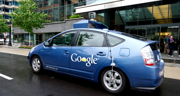 Google may provide unmanned vehicles available in 5 years.